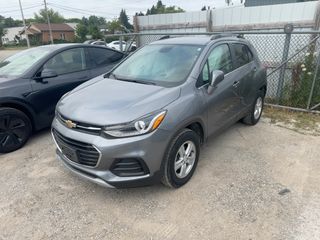 2020 Chevrolet Trax AWD LT - Exterior Front Left Corner Image
